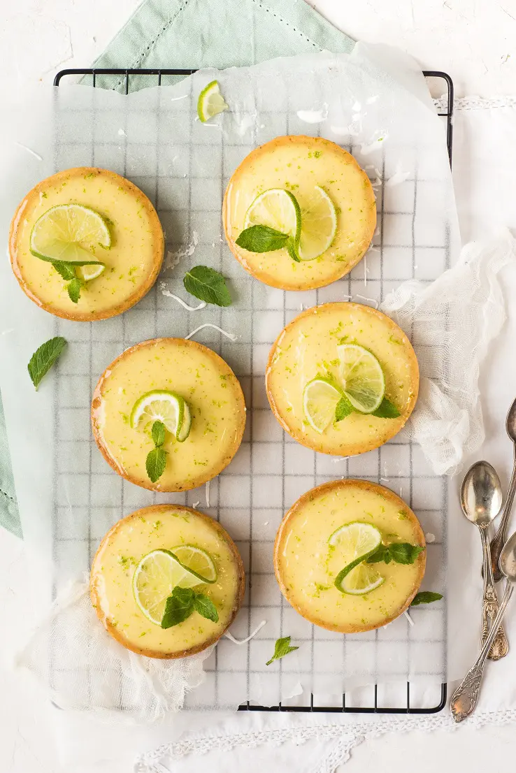 La recette de tarte mojito au citron vert, menthe et rhum -- par Confit Banane