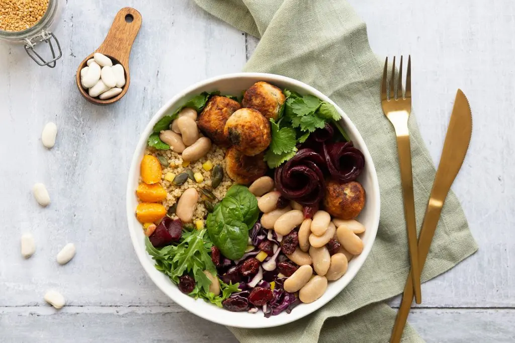 recette buddha bowl et falafels aux haricots tarbais. 