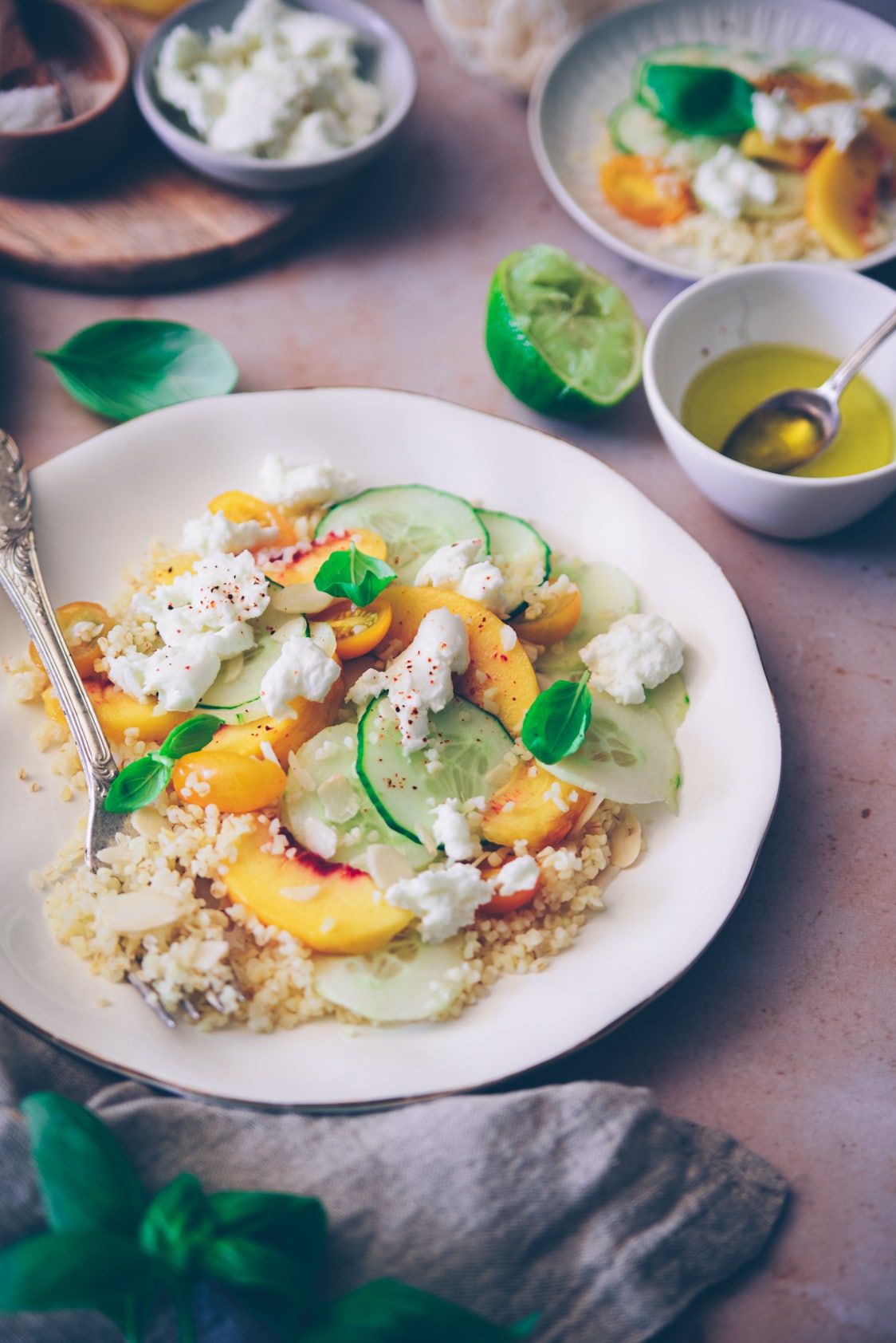 salade sucré-salé au concombre et pêche - confitbanane